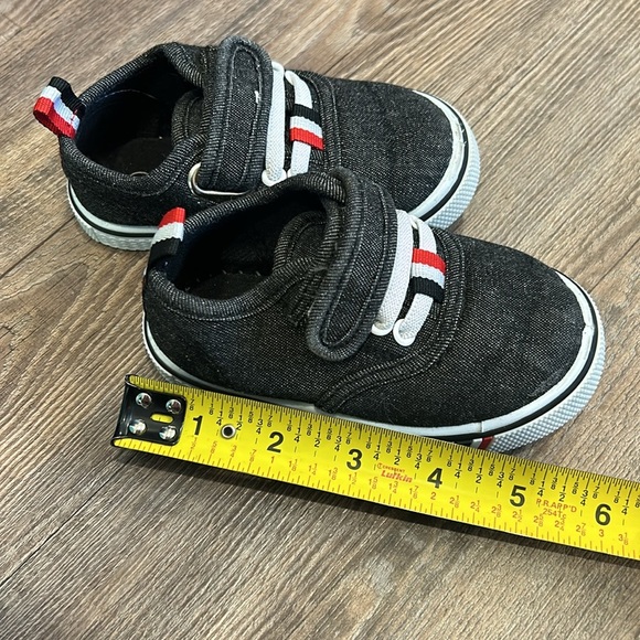 Stylish Black Kids Shoes - Picture 5 of 6
